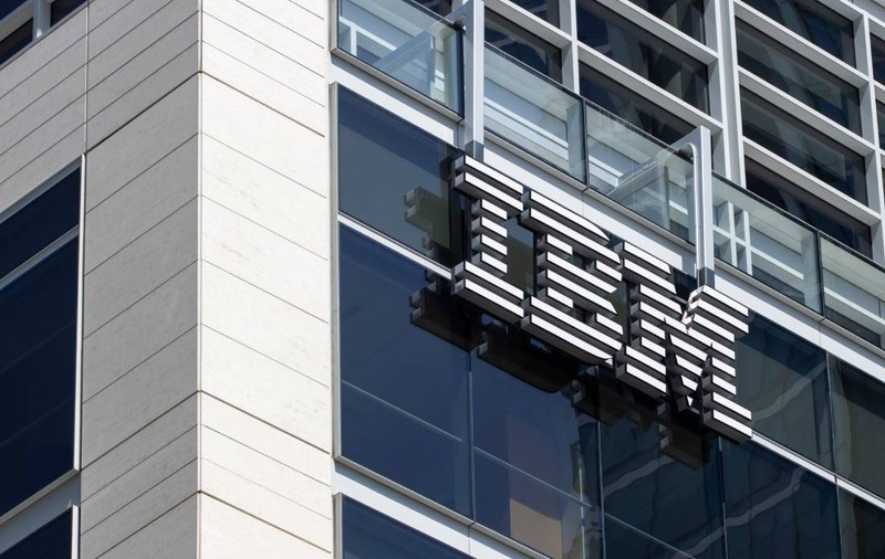 Lovitură pentru IBM: acțiunile se prăbușesc după un avertisment neașteptat al companiei