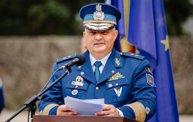 Generalul Leonard-Gabriel Baraboi, învestit noul şef al Forţelor Aeriene Române