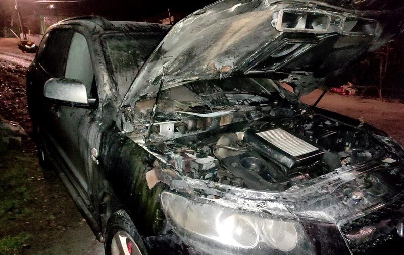 Răzbunarea unui bărbat din Galați pe concubinul fostei sale soții﻿. A pus un prieten să îi incendieze mașina