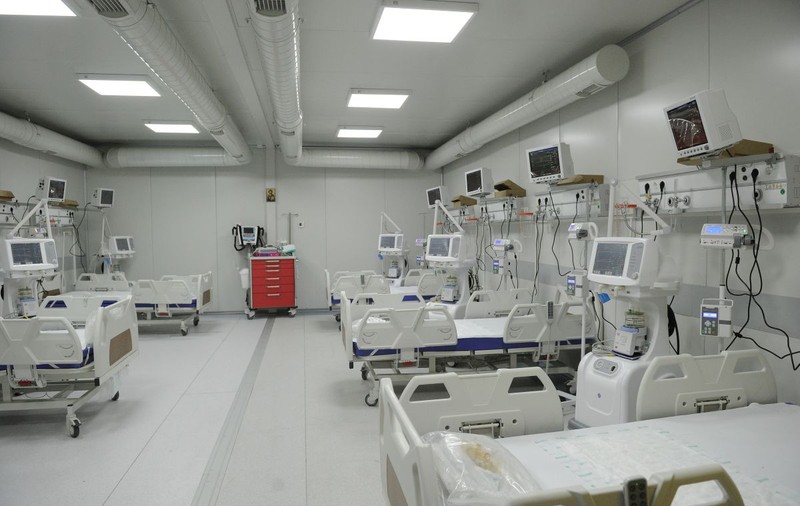 Dosar penal legat de modul în care a fost construit spitalul modular COVID-19 de la Lețcani