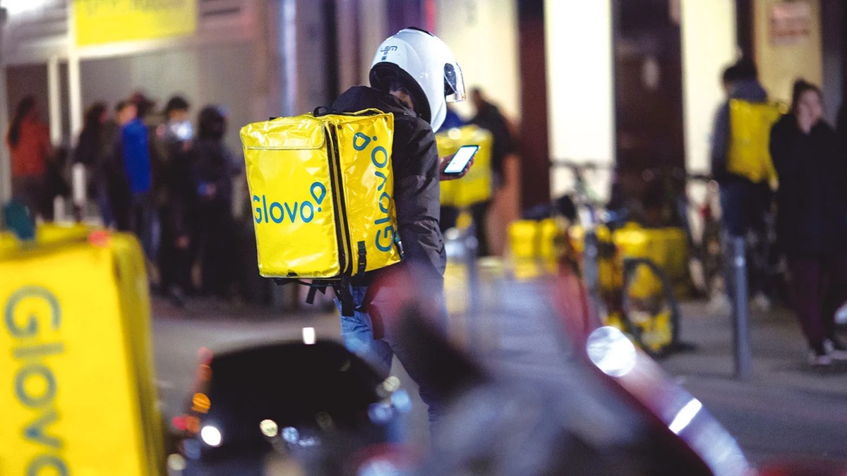 Mii de comenzi au loc în fiecare lună pe aplicația Glovo