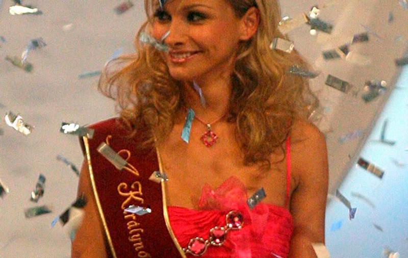 Pokeristul Daniel Negreanu a refuzat s-o ia de soţie pe Krisztina Polgár, o fostă Miss Ungaria. Vezi motivul | VIDEO