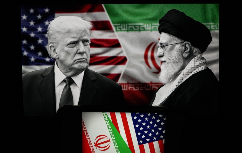 Avioane cisternă alimentează în Israel, portavioane în zonă, Trump avertizează că „trebuie”: războiul Statelor Unite cu Iranul pare tot mai aproape