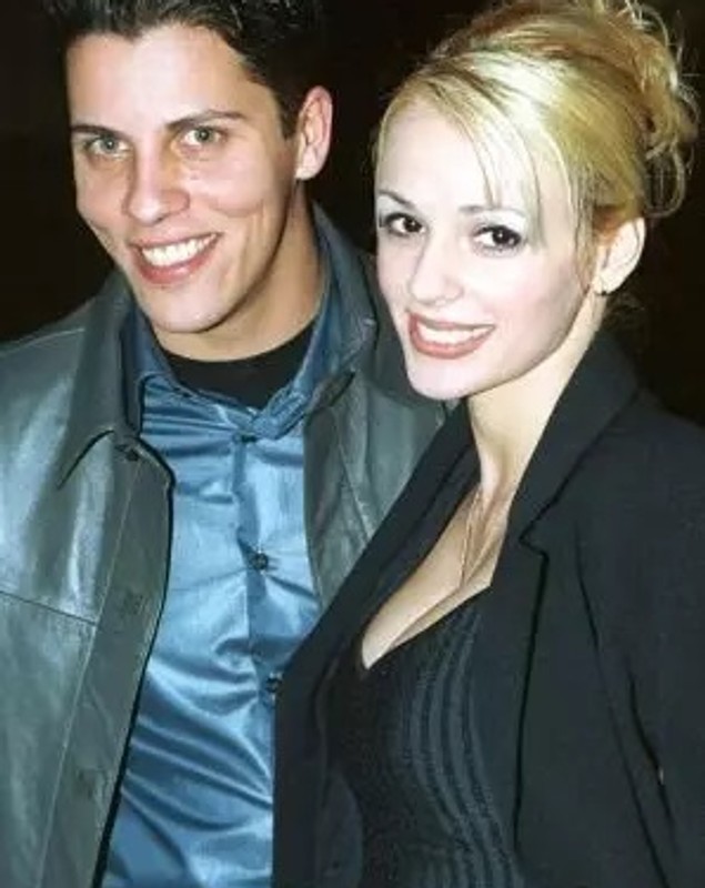 Vedete din România care au renunțat la showbiz și s-au retras complet din viața publică. Imagini rare cu ele acum