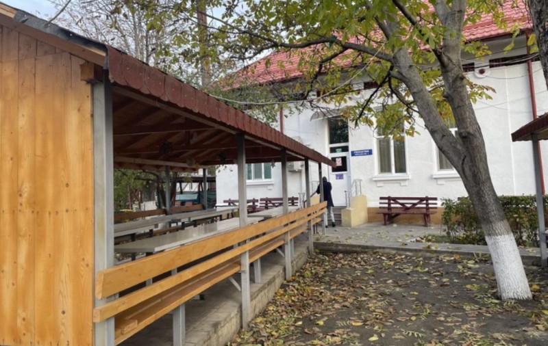 DOCUMENT. Bacterii periculoase, descoperite în borșul de pește dat de pomană pacienților de la spitalul din Murgeni, unde au murit trei oameni