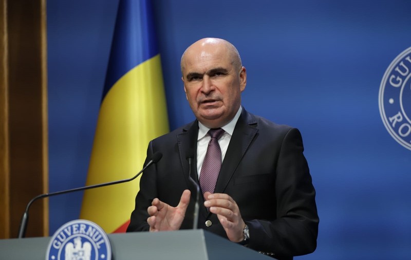 Cele trei scenarii aflate pe masa de lucru a coaliției pentru „reforma” administrației publice locale: de la forma radicală a lui Bolojan la varianta „îndulcită” a PSD