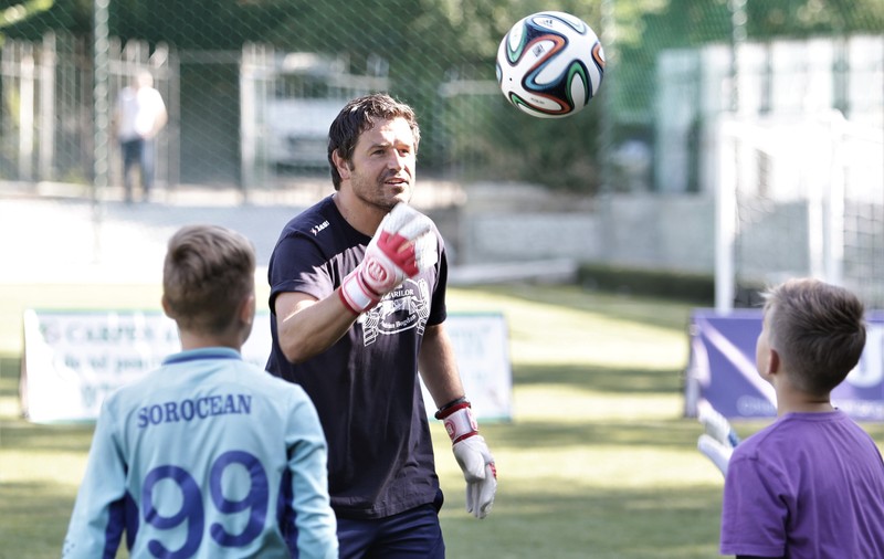 Despre sport și suporteri, cu un fost fotbalist care conduce acum o academie de portari. Moldoveanul Andrian Bogdan: ”Cei mai frumoși ani ai mei au fost în România”