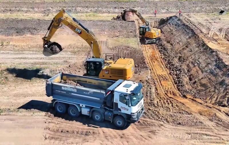 S-au reluat lucrările pe Autostrada Transilvania A3, după 20 de ani. Rezilierea contractului cu Bechtel, greșită, spune un secretar de stat