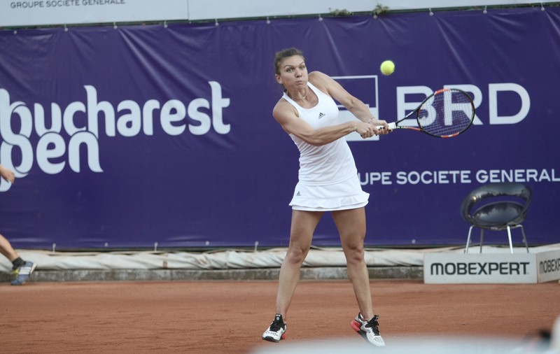 Openul de tenis al României. Halep este în ”sferturi”, după ce i-a lăsat doar șapte game-uri bulgăroaicei Șinikova / LIVE BLOG&FOTO