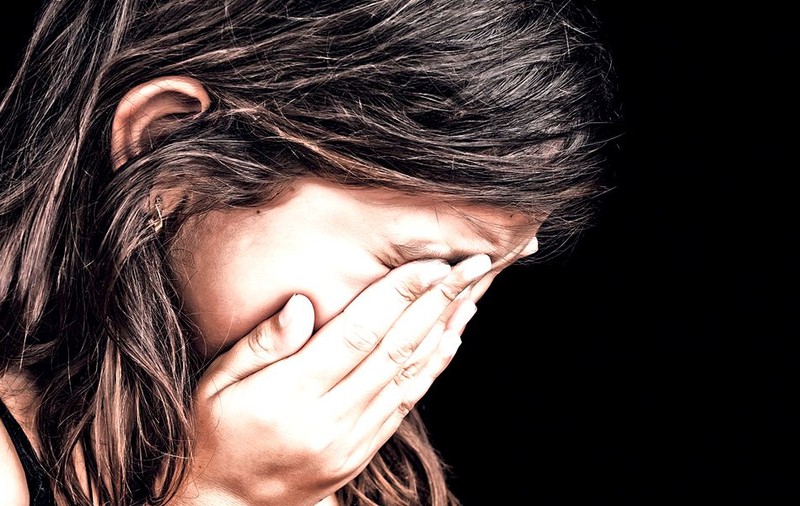 Un român din Italia și-a violat nepoata minoră. Fata surorii lui a rămas gravidă