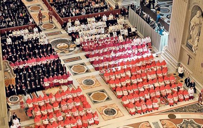 Ce se așteaptă de la noul Papă! Vezi PROVOCĂRILE pe care trebuie să le înfrunte succesorul lui Benedict al XVI-lea