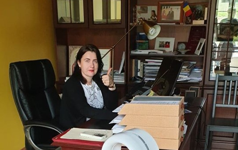 Momente cumplite trăite de ambasadorul român în Australia, în timpul incendiilor devastatoare: “Am căutat disperați o mască pentru fetița noastră de două luni"