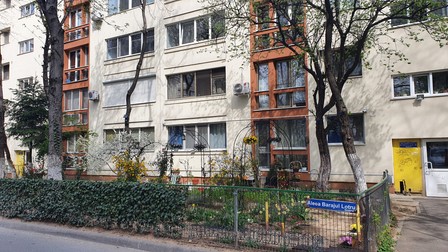 Grădina blocului din sectorul 3