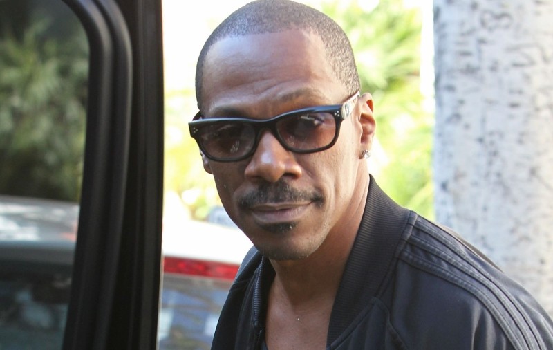 Eddie Murphy, altă vedetă despre care presa din SUA a minţit că a murit