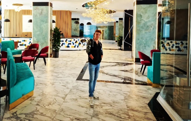 Ce a pățit Mihai Trăistariu cu apartamentul de 5 stele pe care l-a cumpărat la malul mării: „E păcat, pentru că pierd bani frumoși”