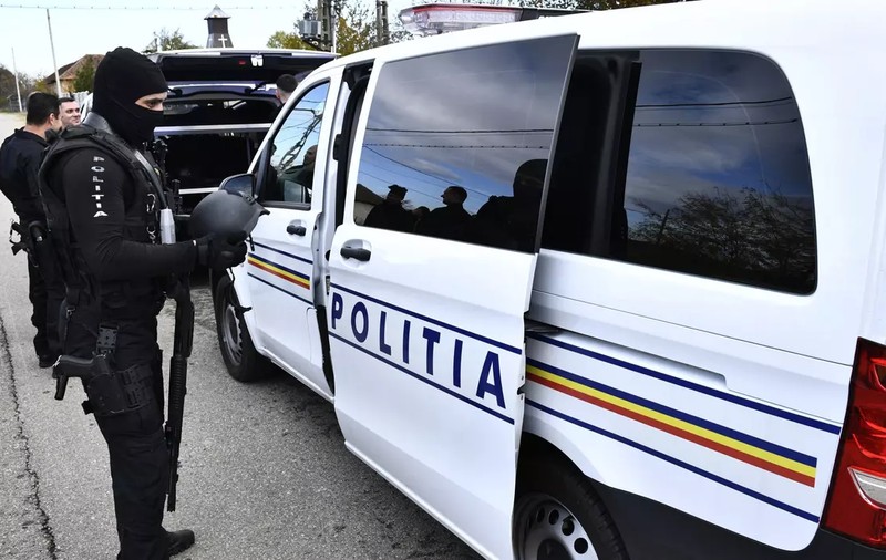 Cinci copii au fost bătuți, exploataţi prin muncă și puși să stea cu orele în genunchi de o fundație din Botoșani