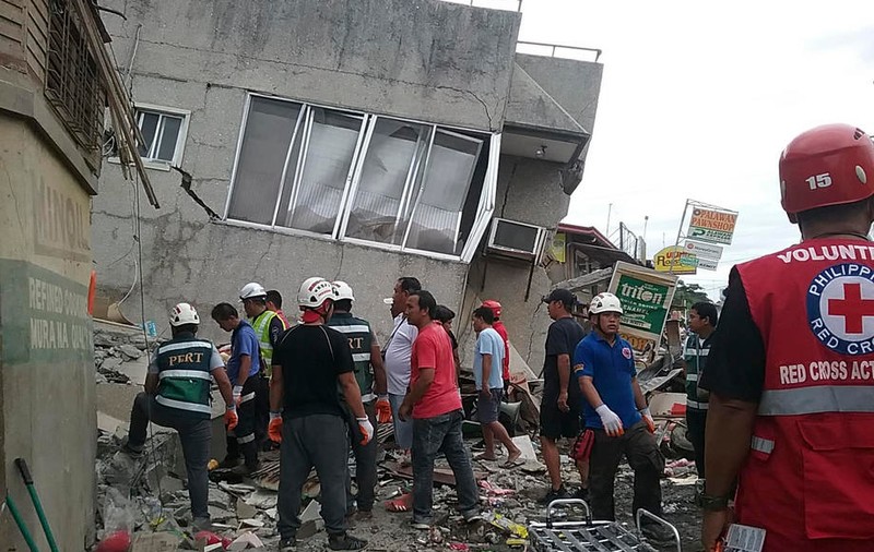 Cutremur de 6,8 grade în Filipine. Cel puțin patru oameni au murit. Imagini cu dezastrul