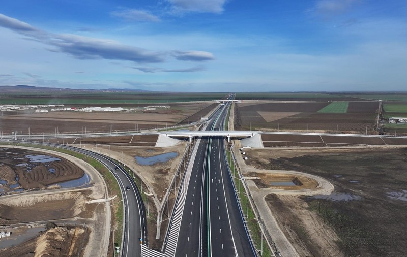 Regiunea României care vede prima autostradă între orașe la 35 de ani de la Revoluție. Șosele de zeci de miliarde proiectate până în 2030