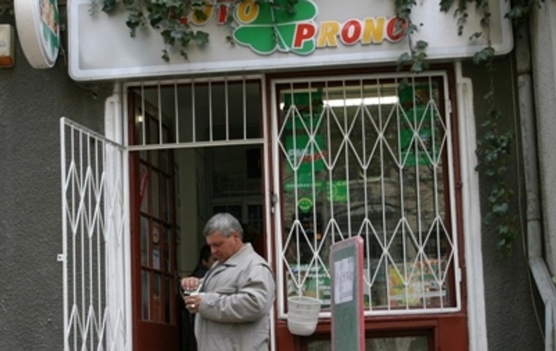 Loteria, obligată să plătească FRF 5 milioane euro din încasările din pronosticuri