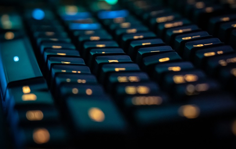 Accesorii esențiale de care ai nevoie pentru set-up-ul tău de gaming