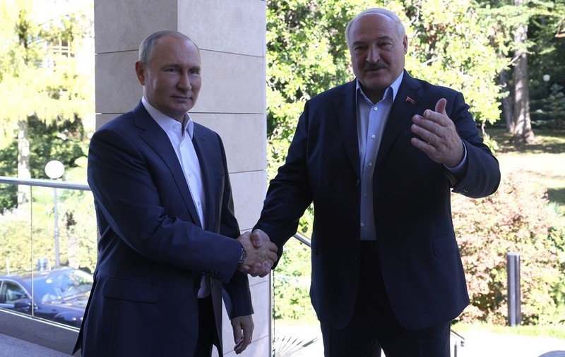 Cel mai loial aliat al lui Putin, președintele din Belarus: „Dacă Rusia se prăbușește, atunci sub acest moloz este locul nostru”