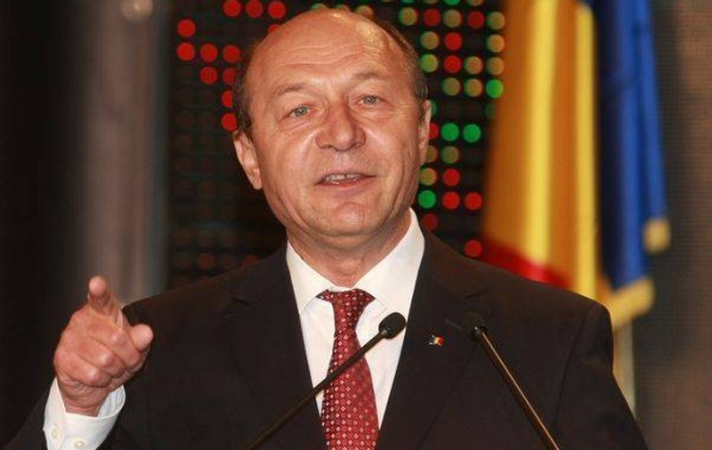 Un lider din Parlamentul European, solidar cu poporul român. Îi cere demisia lui Băsescu