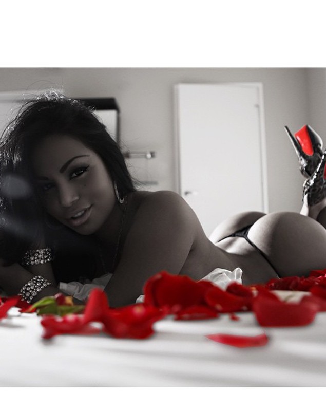 Dolly, diva care l-a amețit pe Cristi Borcea la Miami! Faci cu ea un tur și te umpli de mercur / GALERIE FOTO HOT