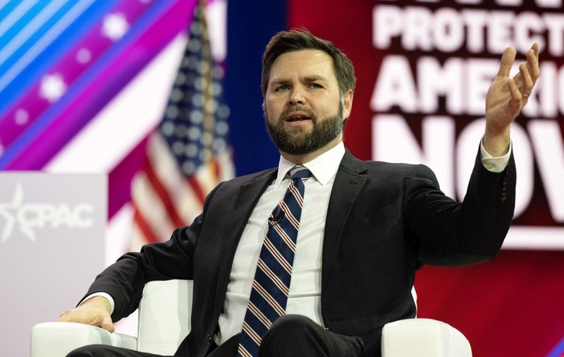 J.D. Vance, ales de Trump să-i fie vicepreşedinte, numește China cea mai mare ameninţare pentru SUA. Ce spune despre războiul din Ucraina