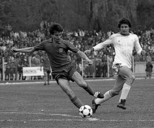 Tudorel Stoica și Gheorghe Mulțescu, într-un derby din 1983