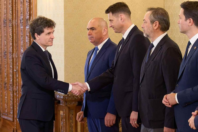 Patru luni fără guvern cu puteri depline. Cronologia crizei politice din România după demiterea premierului Ilie Bolojan