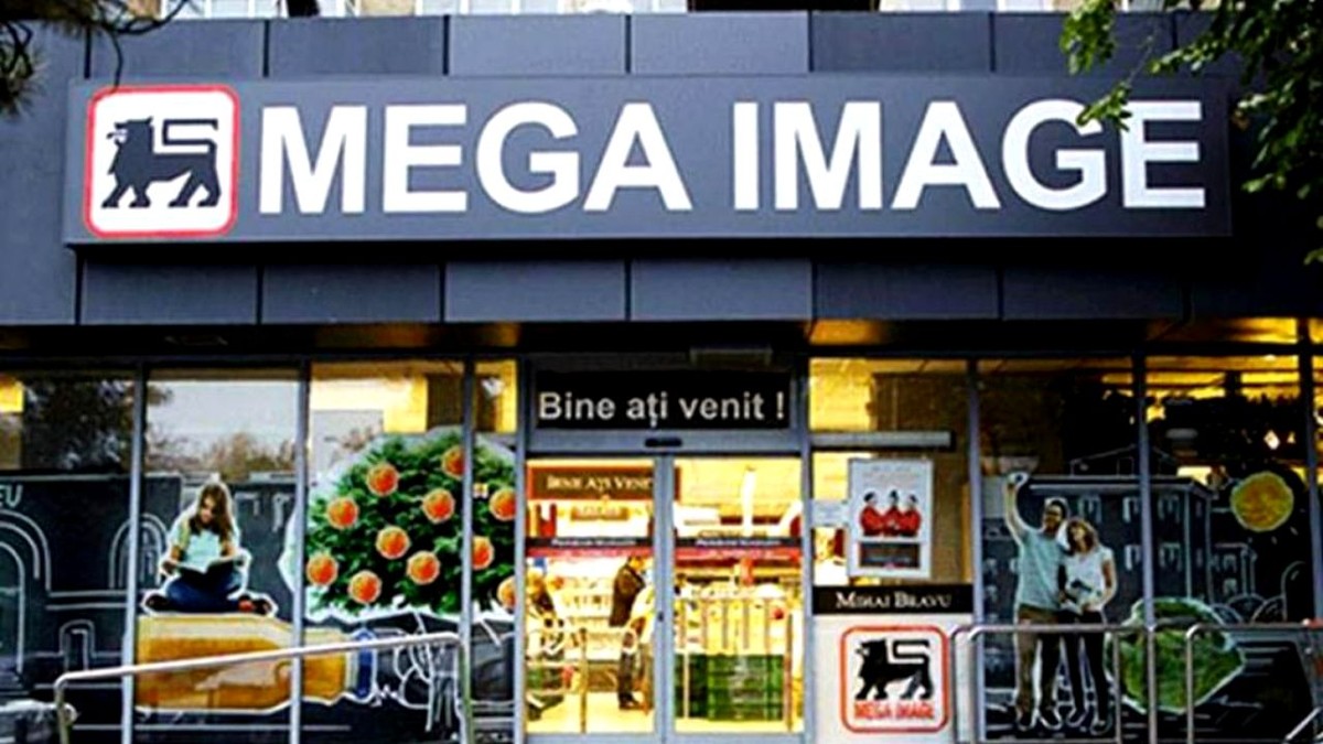 program mega image paste 2021 - intrare in magazin mega image