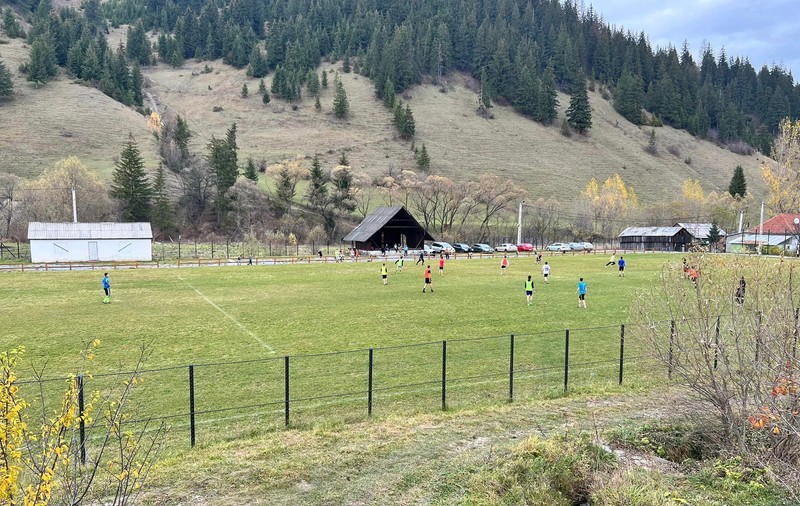 Fotbalist de 12 ani de la o echipă din Harghita, mort după un antrenament pentru Cupa Satelor, competiție organizată de FRF