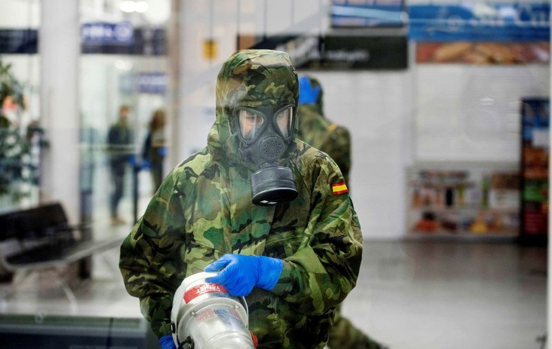 Anxietate și incertitudine: Greu lovită de epidemie, Spania iese azi parțial din carantină pentru a-și salva economia. Iată cum o face