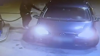 barbat-volkswagen-golf-benzinarie-timisoara