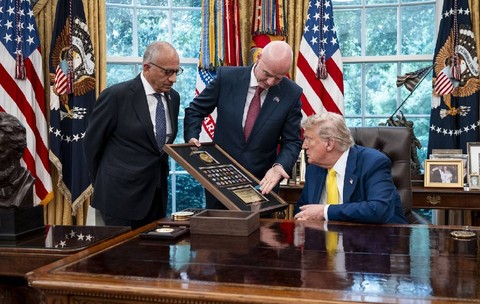 Infantino și Donald Trump