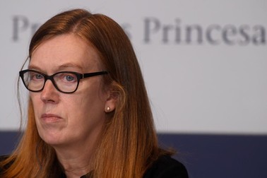 Cercetătoarea britanică Sarah Gilbert, care a făcut parte din echipa ce a creat vaccinul Oxford-AstraZeneca | Sursa foto: EPA