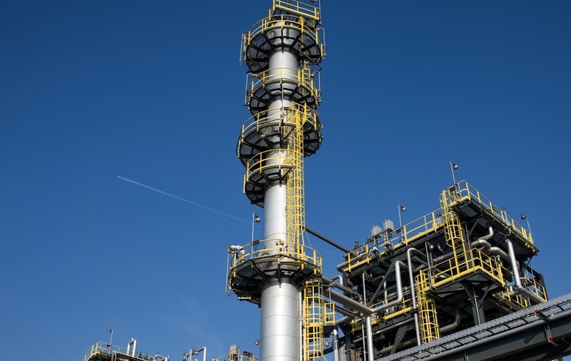 OMV Petrom, obligat de ANPC să devină „vânzător de bijuterii și ceasuri”