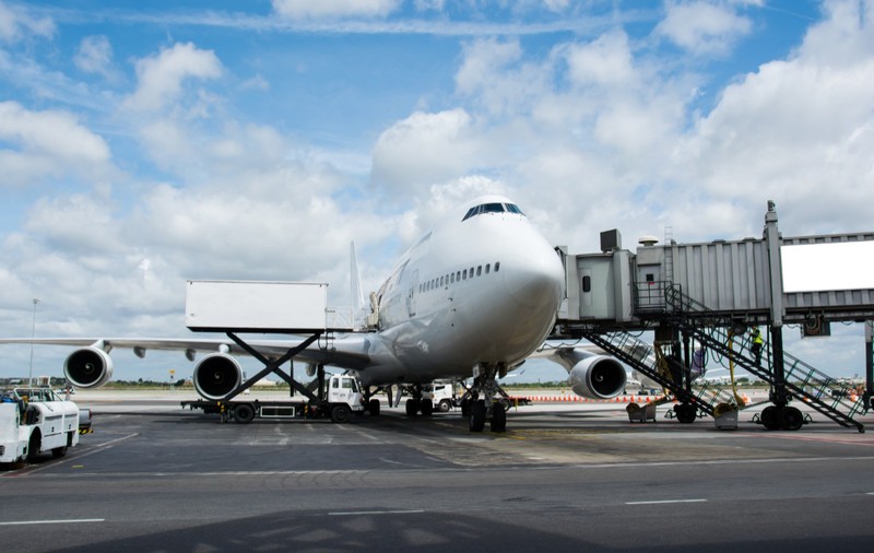 Zborurile de pe un aeroport din Italia au fost întârziate peste o oră din cauza unui bărbat separat de soție la îmbarcare