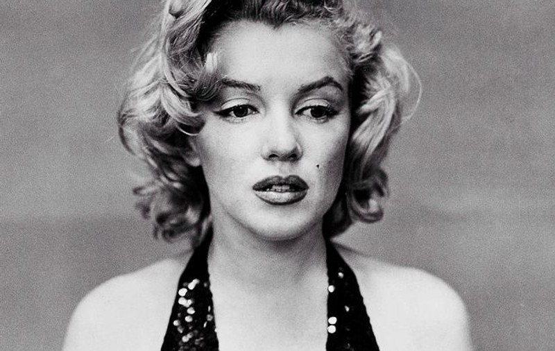 Tony Curtis: "Marilyn Monroe a purtat în pântece copilul meu"
