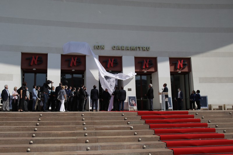 Ceremonia de schimbare a denumirii Sălii Mari a Teatrului Național I.L. Caragiale în Sala Ion Caramitru. Foto: Inquam Photos/ Octav Ganea