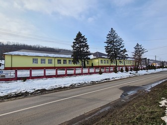 Una dintre școlile comunei Probota