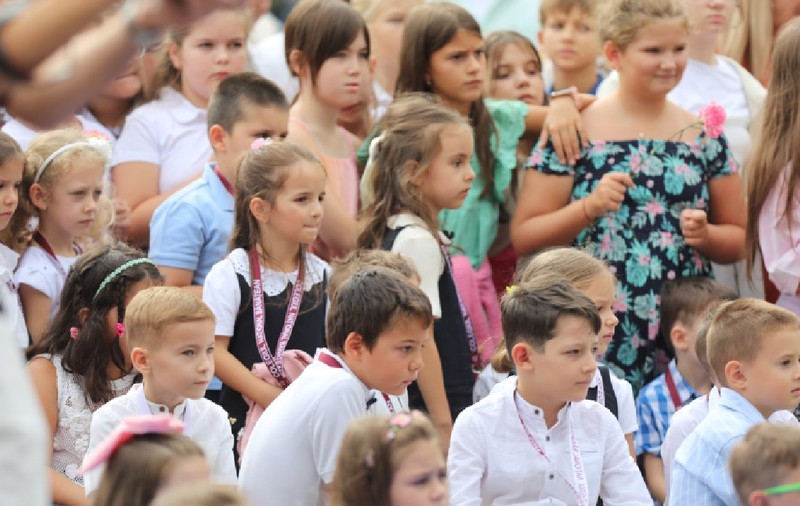 Cum începe școala fără stres și răceli: sfaturi de la specialiști