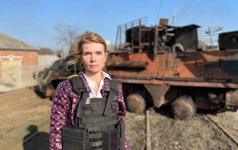 Viața și rezistența în Harkov, „uriașul asediat” de 41 de zile. Interviu cu femeia care a rămas să documenteze ororile războiului