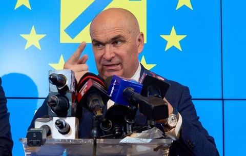 Ilie Bolojan, certat de doi prim-vicepreședinți în ședința PNL, după ce PSD i-a retras sprijinul politic: „Ați început discuțiile cu AUR?”