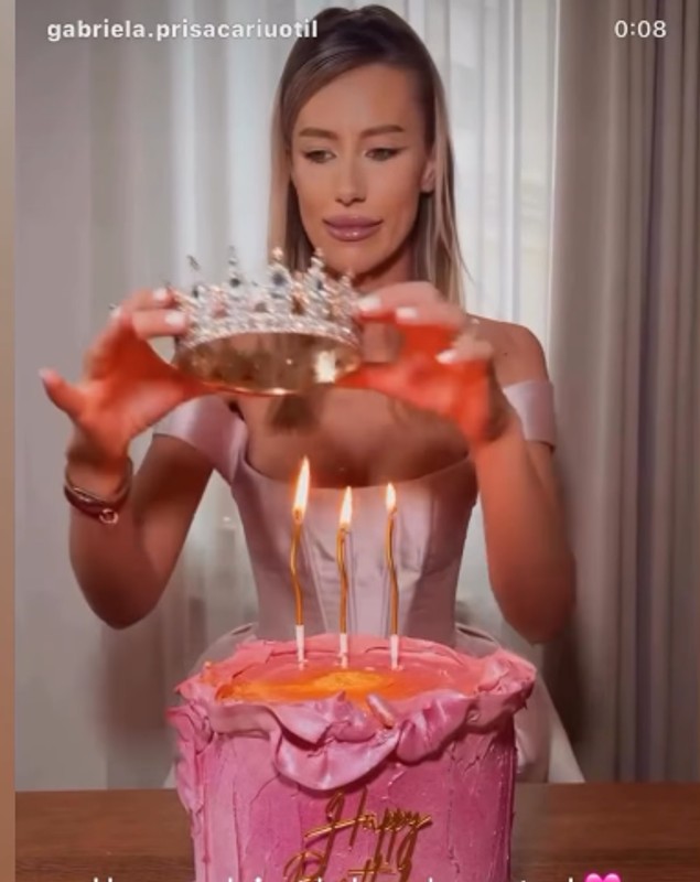 Gabriela Prisăcariu a împlinit 33 de ani. Ce cadou de zeci de mii de euro a primit de la soțul ei, Dani Oțil. „I-am luat la 30 de ani un Porsche nou și acum nu mai știu ce să-i iau”