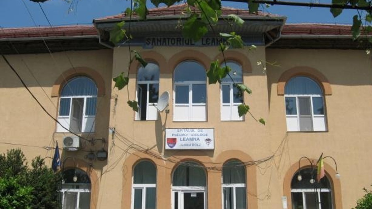 27 cadre medicale de la Spitalul din Leamna, în izolare după ce au intrat în contact cu o pacientă cu coronavirus
