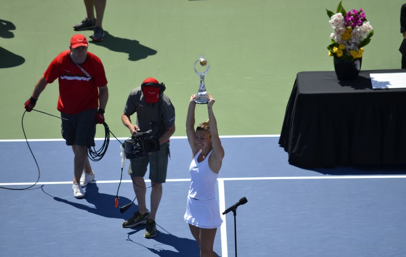 Ce regal la Montreal! Simona Halep a câștigat turneul de simplu, a 14-a a victorie a carierei. Imaginile succesului | FOTO