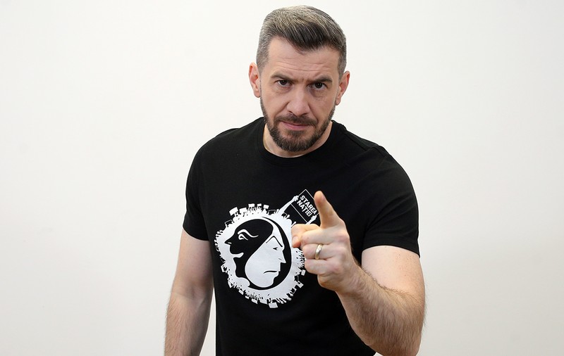 Starea Libertății | Dragoș Pătraru îi critică dur pe europarlamentarii români care votează împotriva urgenței climatice. „Ridică și el mâna ca un papițoi”