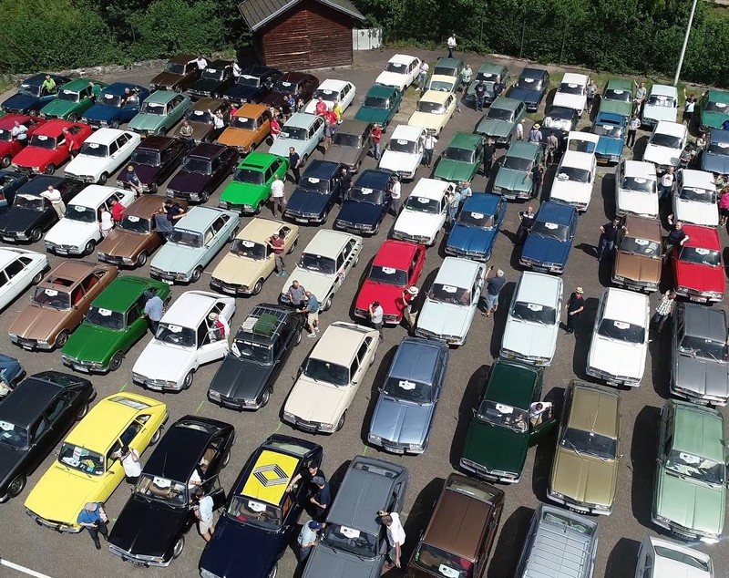 Am parcurs 4.000 km prin Europa cu o mașină veche de 52 de ani | GALERIE FOTO
