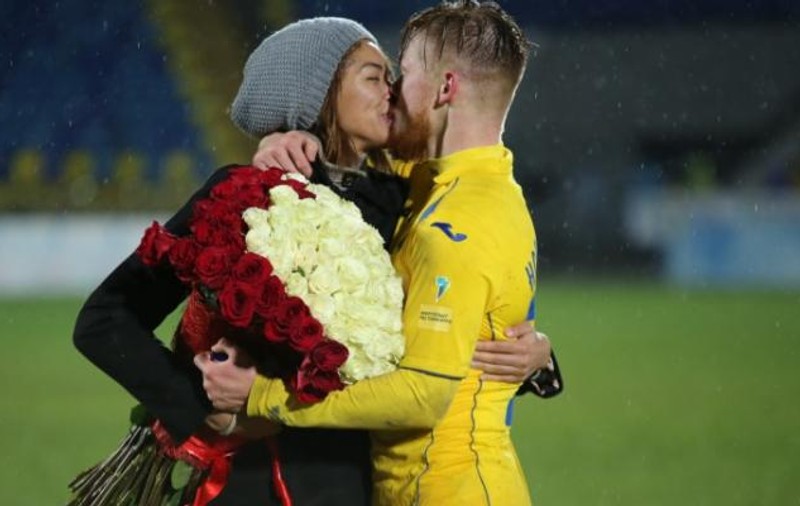 Cere inedită în căsătorie făcută de un fotbalist / GALERIE FOTO&VIDEO
